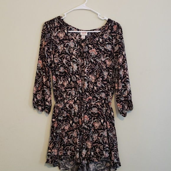 Romper - Picture 1 of 2